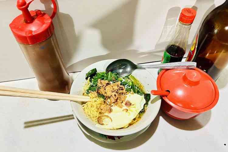 The Secret Flavor Behind Mak Esti's Door